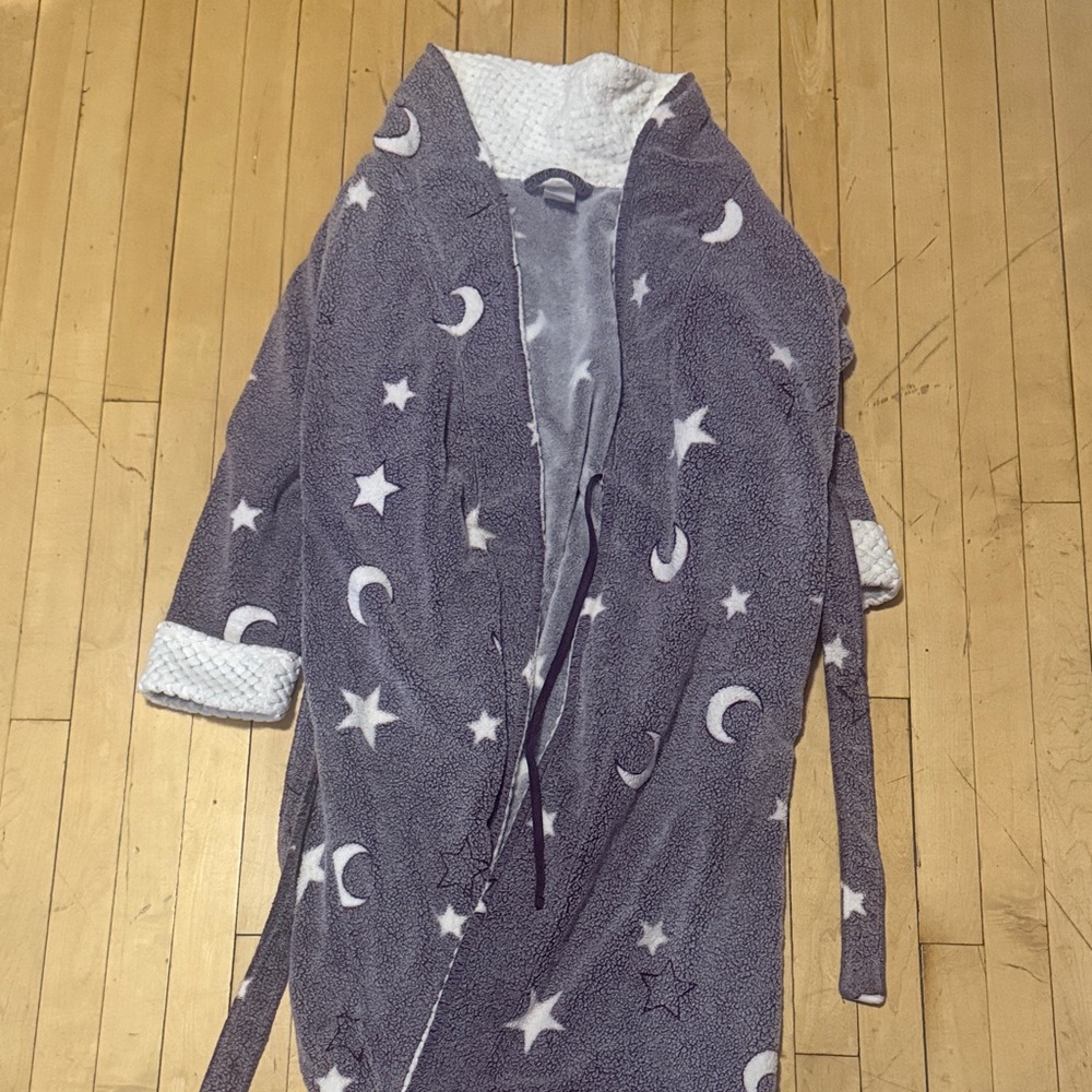 Secret Treasures Gray Star & Moon Plush Robe